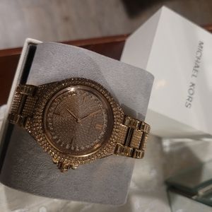 Brand new michael kors watchRose color
